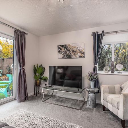 Worcester Fabulous Cherry Tree Mews Self Check In Dogs Welcome By Prior Arrangement , 2 Double Bedrooms ,Super Fast Wi-Fi, With Free Off Road Parking For 2 Vehicles Near Royal Hospital And Woodland Walks Bagian luar foto