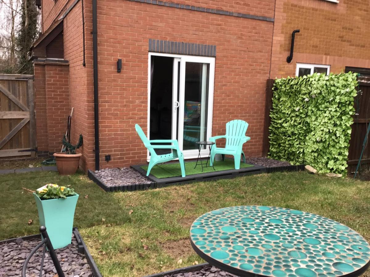 Worcester Fabulous Cherry Tree Mews Self Check In Dogs Welcome By Prior Arrangement , 2 Double Bedrooms ,Super Fast Wi-Fi, With Free Off Road Parking For 2 Vehicles Near Royal Hospital And Woodland Walks Bagian luar foto