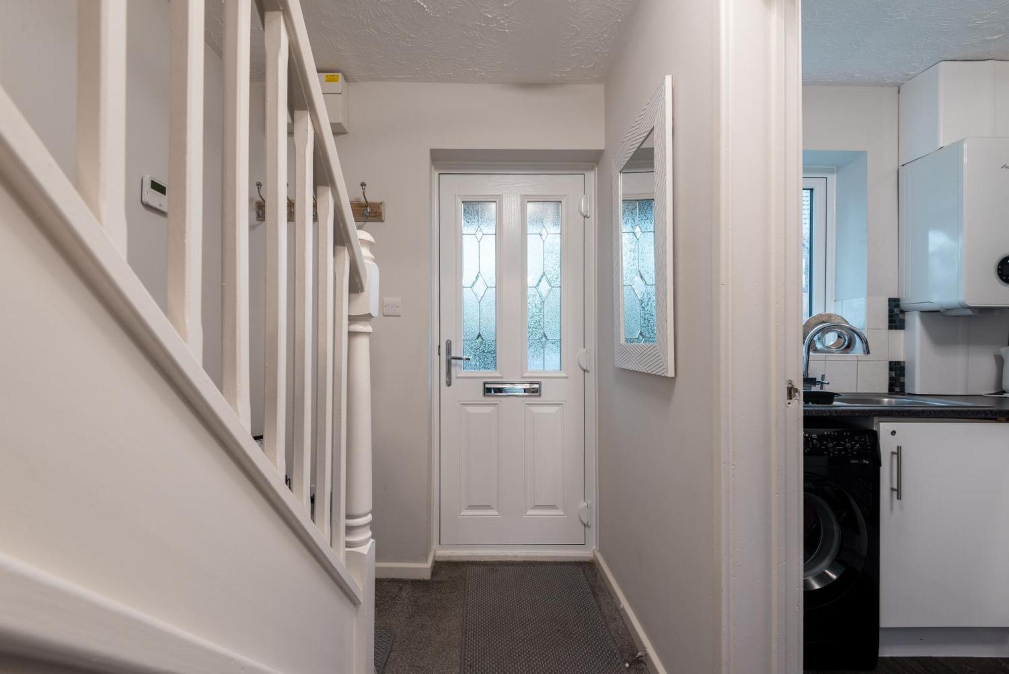 Worcester Fabulous Cherry Tree Mews Self Check In Dogs Welcome By Prior Arrangement , 2 Double Bedrooms ,Super Fast Wi-Fi, With Free Off Road Parking For 2 Vehicles Near Royal Hospital And Woodland Walks Bagian luar foto