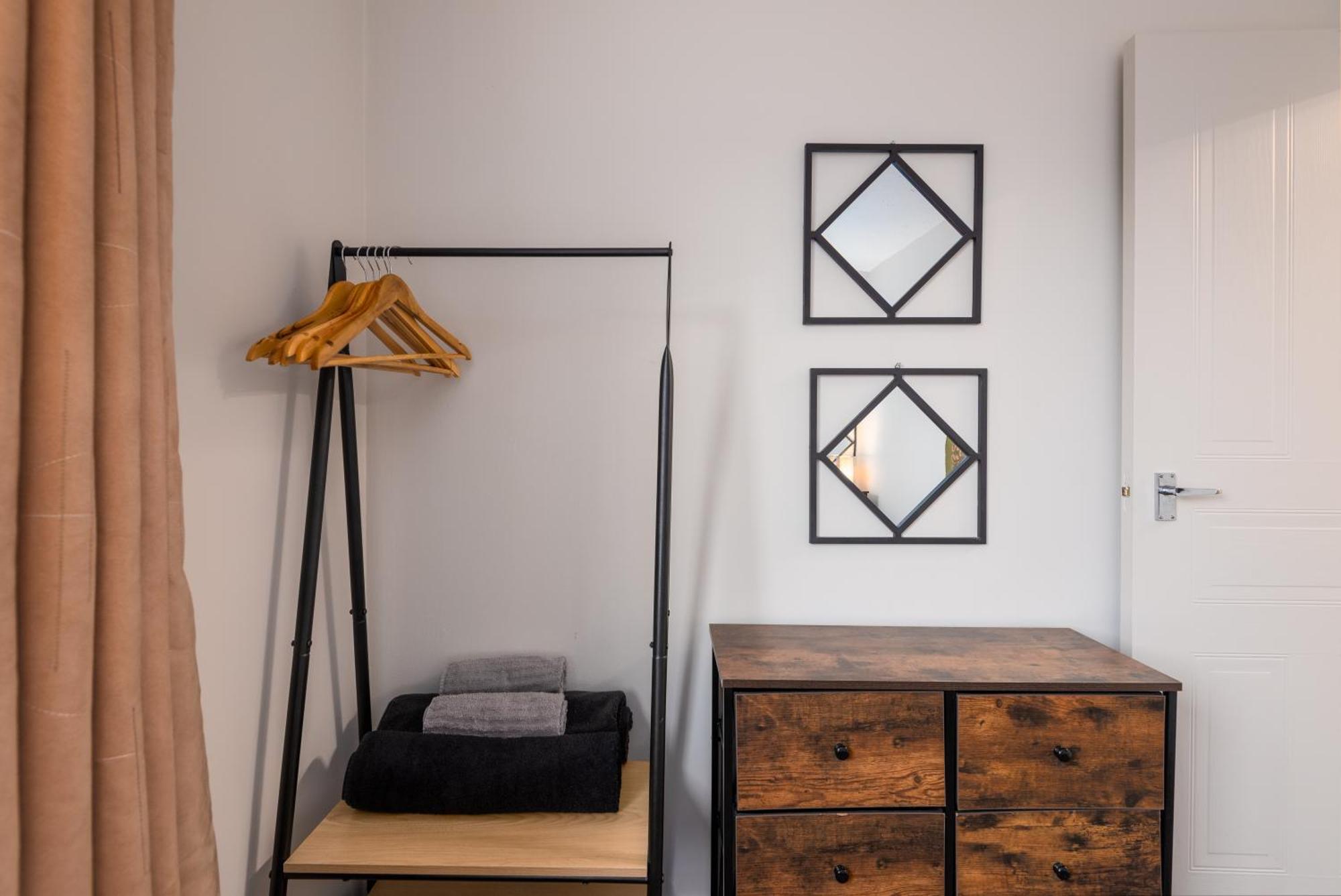 Worcester Fabulous Cherry Tree Mews Self Check In Dogs Welcome By Prior Arrangement , 2 Double Bedrooms ,Super Fast Wi-Fi, With Free Off Road Parking For 2 Vehicles Near Royal Hospital And Woodland Walks Bagian luar foto