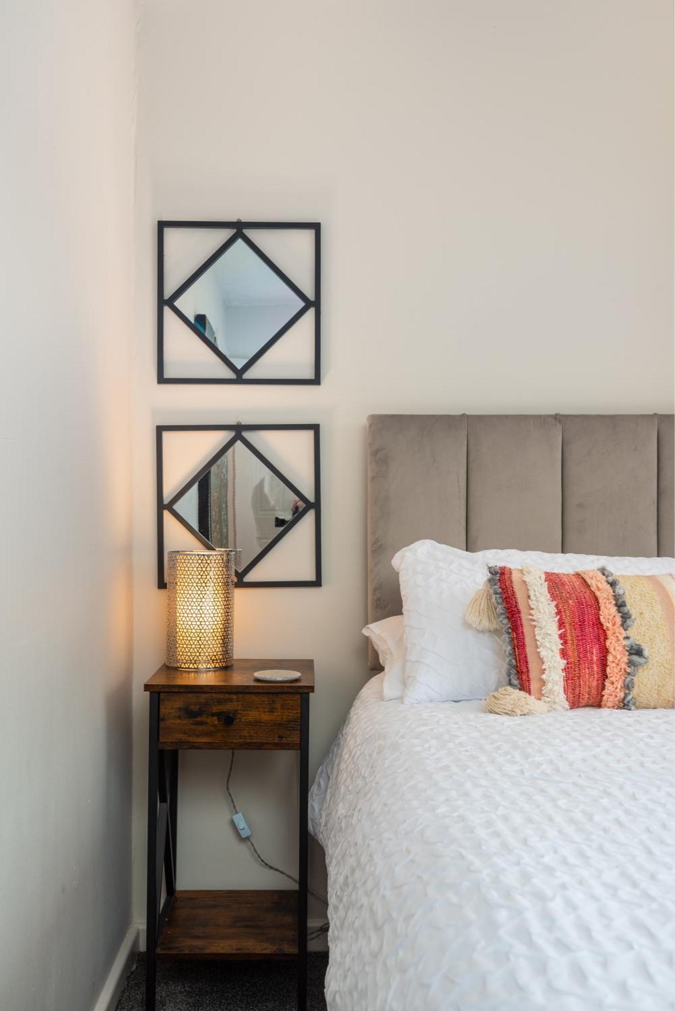 Worcester Fabulous Cherry Tree Mews Self Check In Dogs Welcome By Prior Arrangement , 2 Double Bedrooms ,Super Fast Wi-Fi, With Free Off Road Parking For 2 Vehicles Near Royal Hospital And Woodland Walks Bagian luar foto