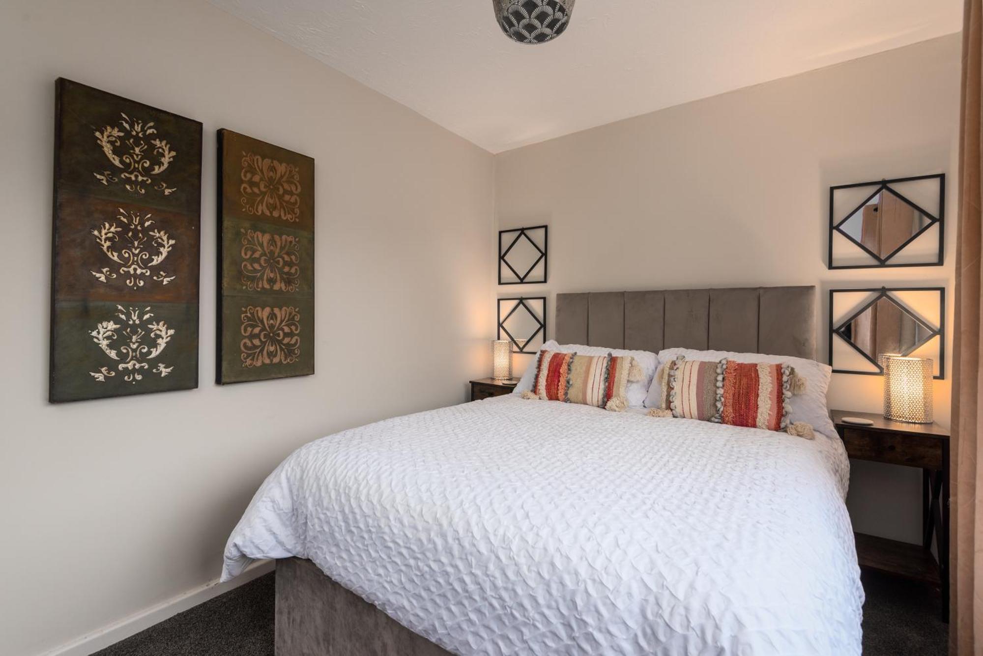 Worcester Fabulous Cherry Tree Mews Self Check In Dogs Welcome By Prior Arrangement , 2 Double Bedrooms ,Super Fast Wi-Fi, With Free Off Road Parking For 2 Vehicles Near Royal Hospital And Woodland Walks Bagian luar foto